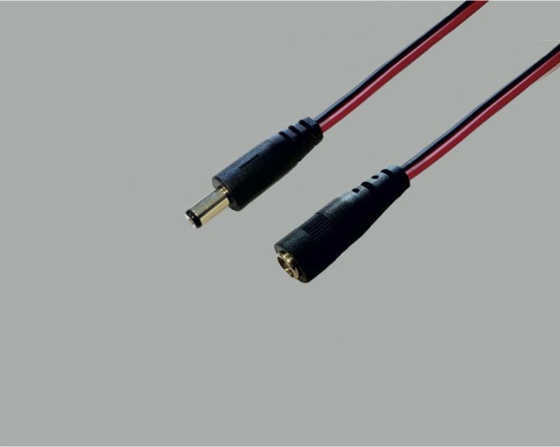 low power cable (twin), Ø 2x0,40mm² (2x35x0,12mm), low power plug 2,1/5,5/9,5mm to low power socket 2,1/5,5mm, black/red, length 3,0m